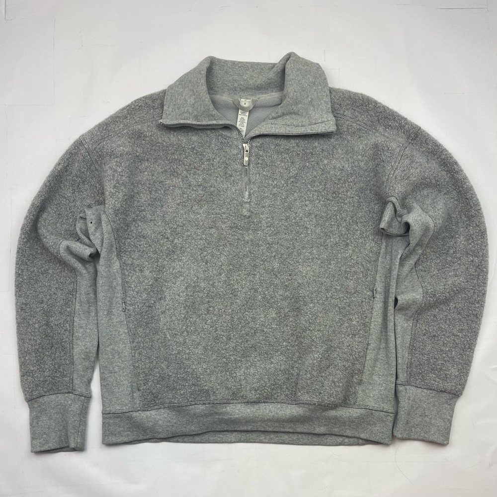 Gray Lululemon Stand Out Sherpa Half Zip- 1/2 zip